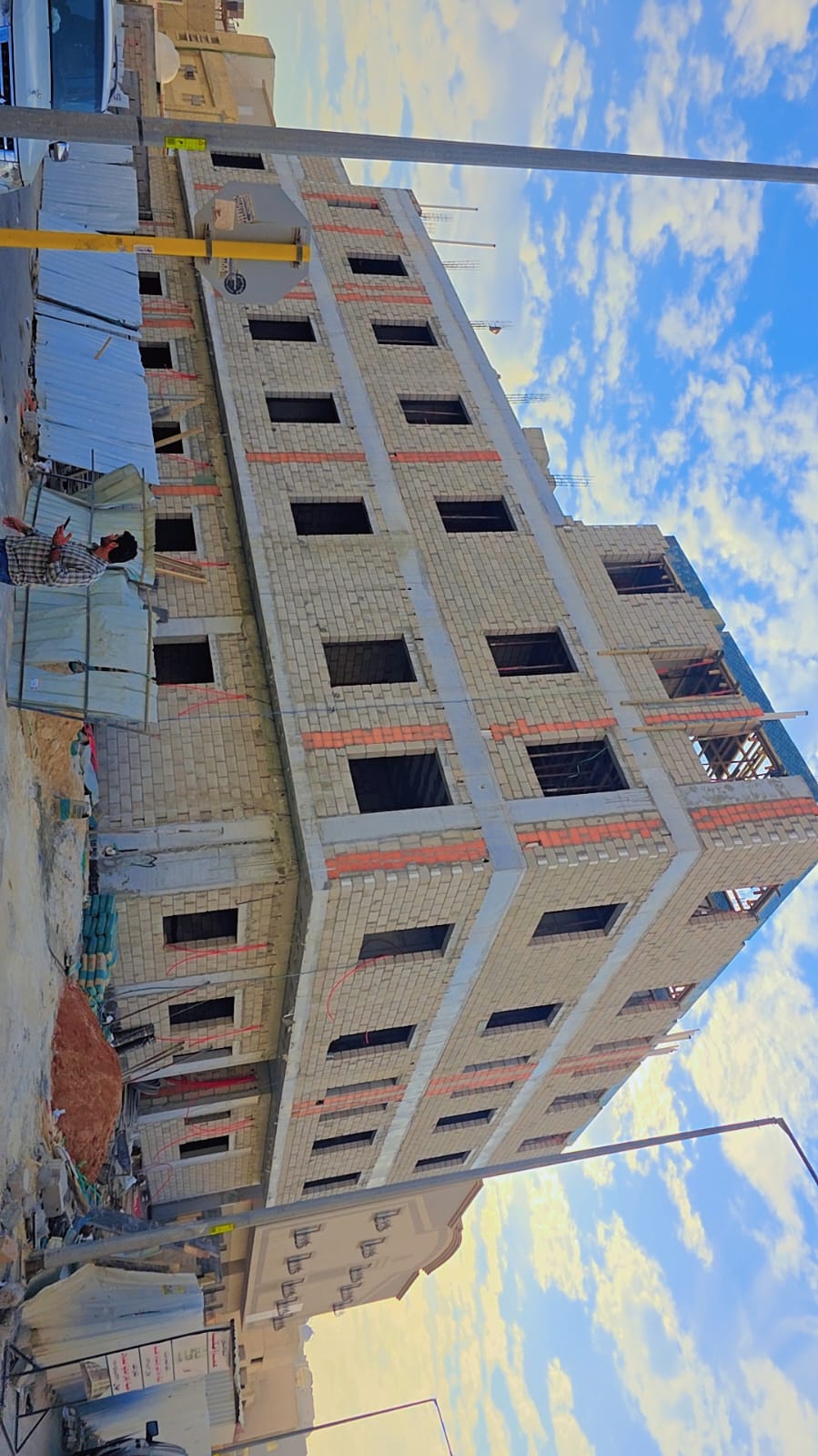 عمارة سكنية متعددة الطوابق